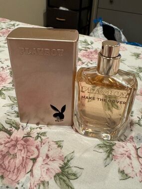 PLAYBOY Metallic Rose Gold Fragrance “Make The Cover”